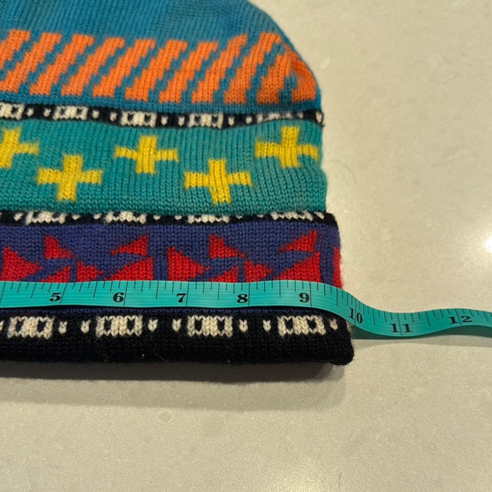 Columbia Multicolor Patterned Beanie Vintage Exce… - image 5